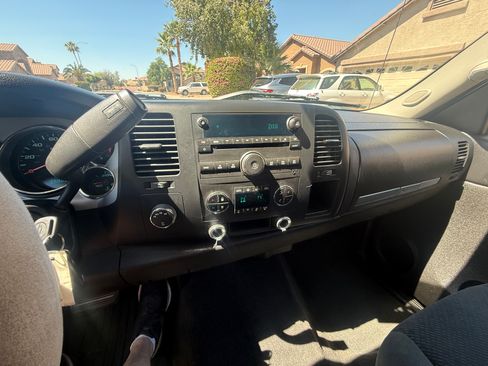 Used 2008 Chevrolet Silverado 1500 LT w/ Power Pack Plus image 8