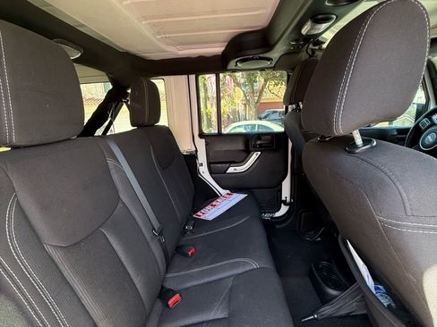 Used 2013 Jeep Wrangler Unlimited Sahara w/ Connectivity Group AWD/4WD image 5