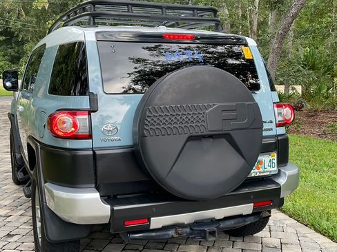 Used 2013 Toyota FJ Cruiser 4WD image 26