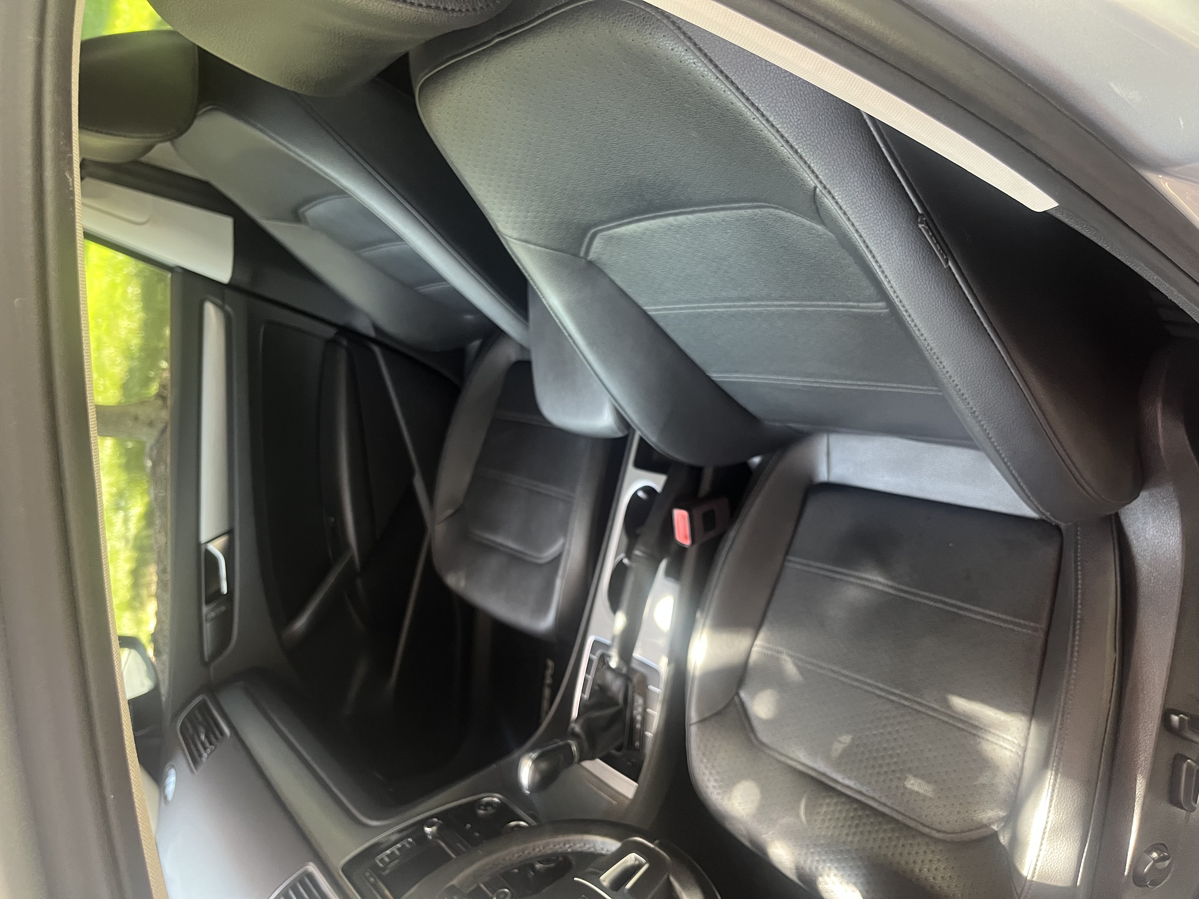 Used 2014 Volkswagen Passat 1.8T SE FWD image 9
