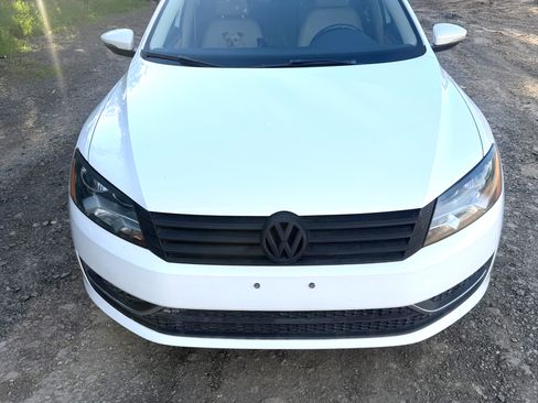 Used 2012 Volkswagen Passat 2.5 SE image 2