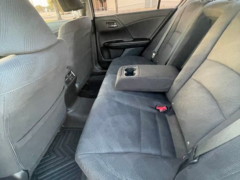 Used 2016 Honda Accord EX image 18