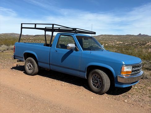 Used 1992 Dodge Dakota 2WD Regular Cab image 2