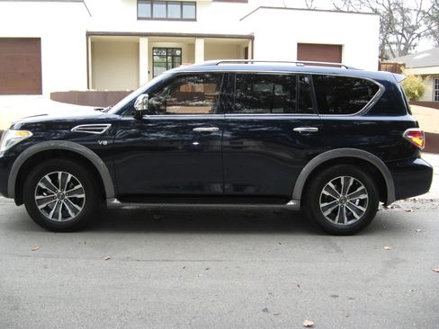 Used 2017 Nissan Armada SL w/ Moonroof Package image 16