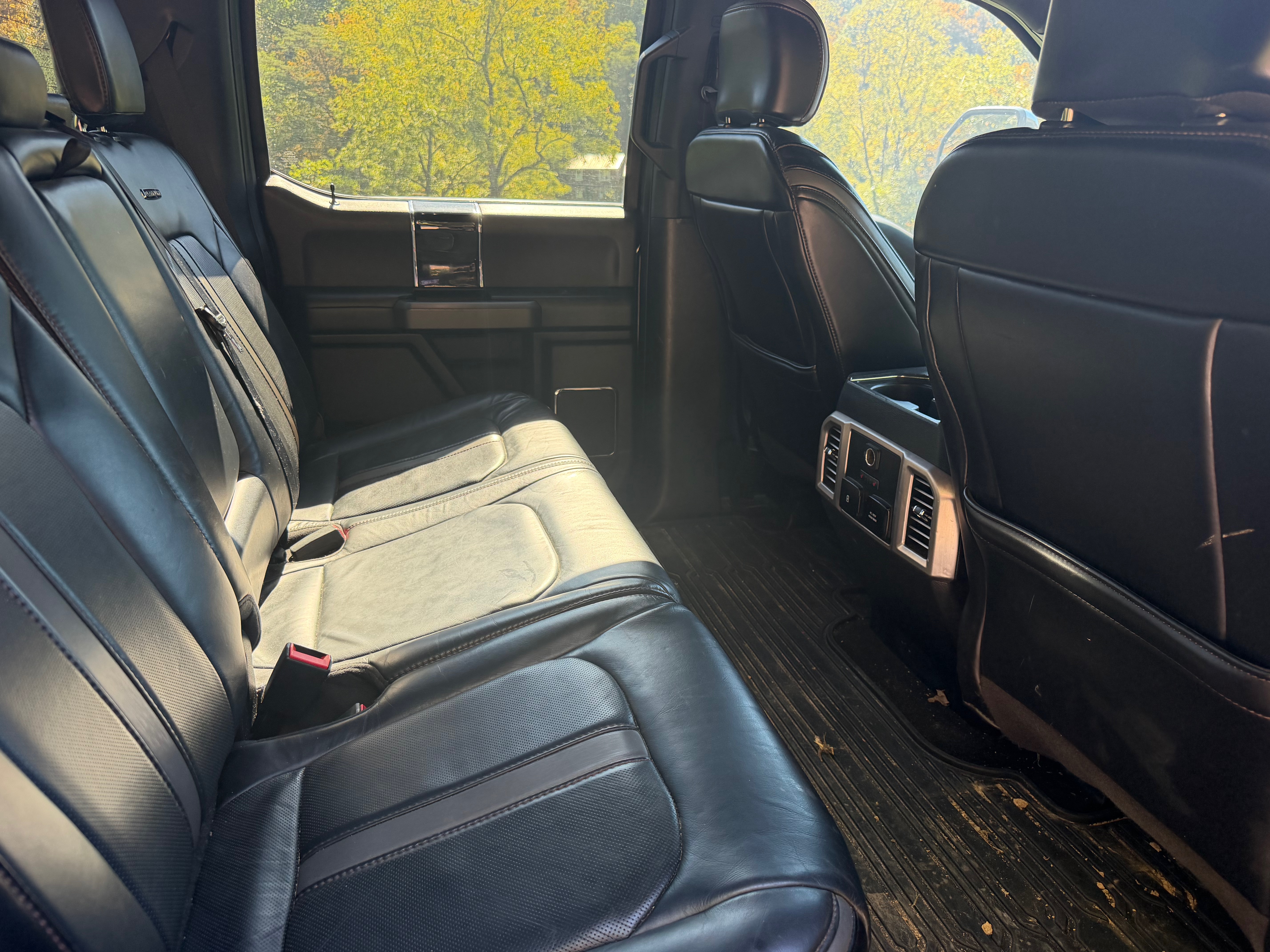 Used 2020 Ford F250 Platinum w/ FX4 Off-Road Package AWD/4WD image 8