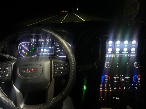 Used 2019 GMC Sierra 1500 AT4 w/ AT4 Premium Package image 12