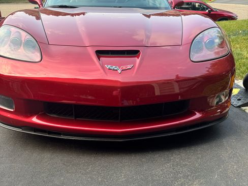 Used 2012 Chevrolet Corvette Grand Sport w/ 3LT Preferred Equipment Group RWD image 2
