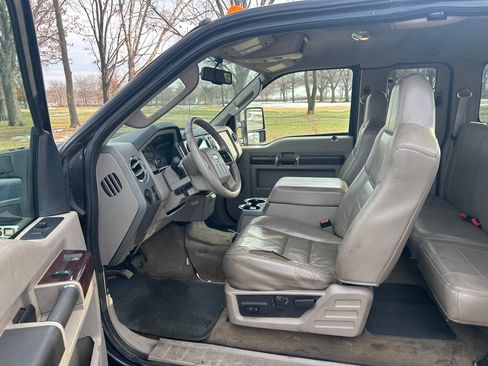 Used 2008 Ford F250 Lariat image 13