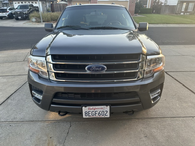 Used 2017 Ford Expedition XLT AWD/4WD image 6