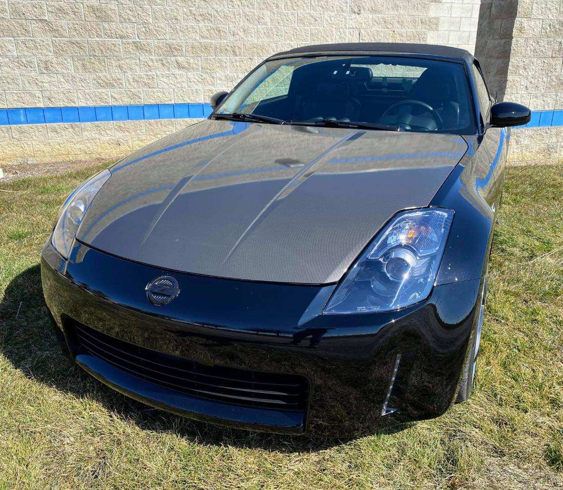 Used 2004 Nissan 350Z Touring RWD image 1