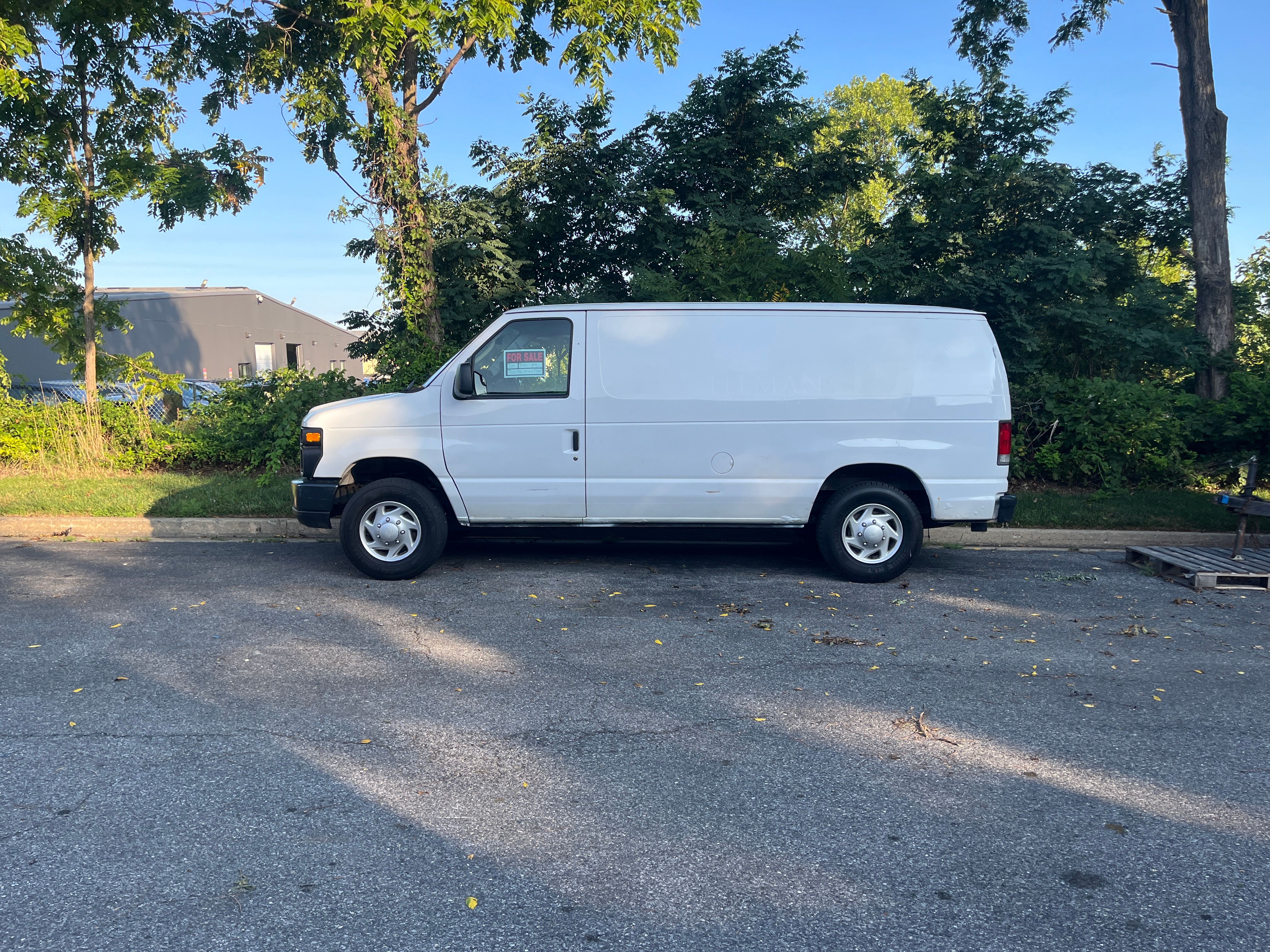 Used 2014 Ford E-150 and Econoline 150 w/ Power Group RWD image 1