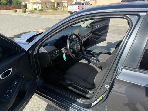 Used 2022 Honda Civic EX image 11