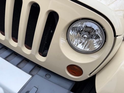 Used 2011 Jeep Wrangler Unlimited Sahara w/ Dual Top Group image 23