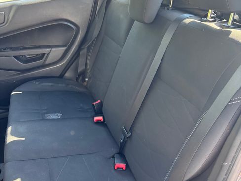 Used 2017 Ford Fiesta SE FWD image 17