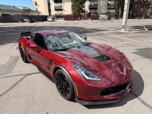 Used 2018 Chevrolet Corvette Grand Sport RWD image 4