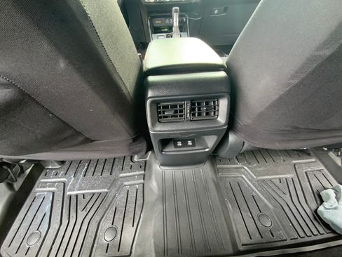 Used 2024 Honda CR-V Sport image 12