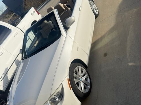 Used 2012 BMW 328i Convertible image 12