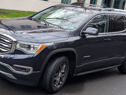 Used 2017 GMC Acadia SLT image 11