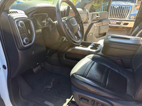 Used 2021 GMC Sierra 2500 Denali w/ Denali Ultimate Package AWD/4WD image 11