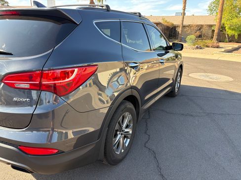 Used 2016 Hyundai Santa Fe Sport w/ Option Group 02 FWD image 4