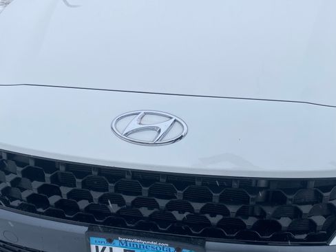 Used 2022 Hyundai Kona Limited image 12