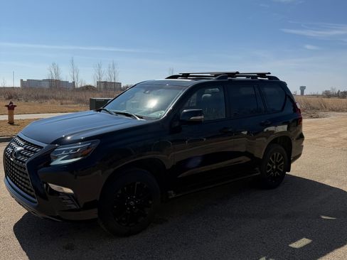 Used 2022 Lexus GX 460 w/ Black Line Special Edition image 9