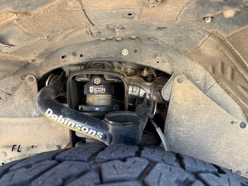Used 2022 Toyota 4Runner TRD Off-Road Premium AWD/4WD image 12