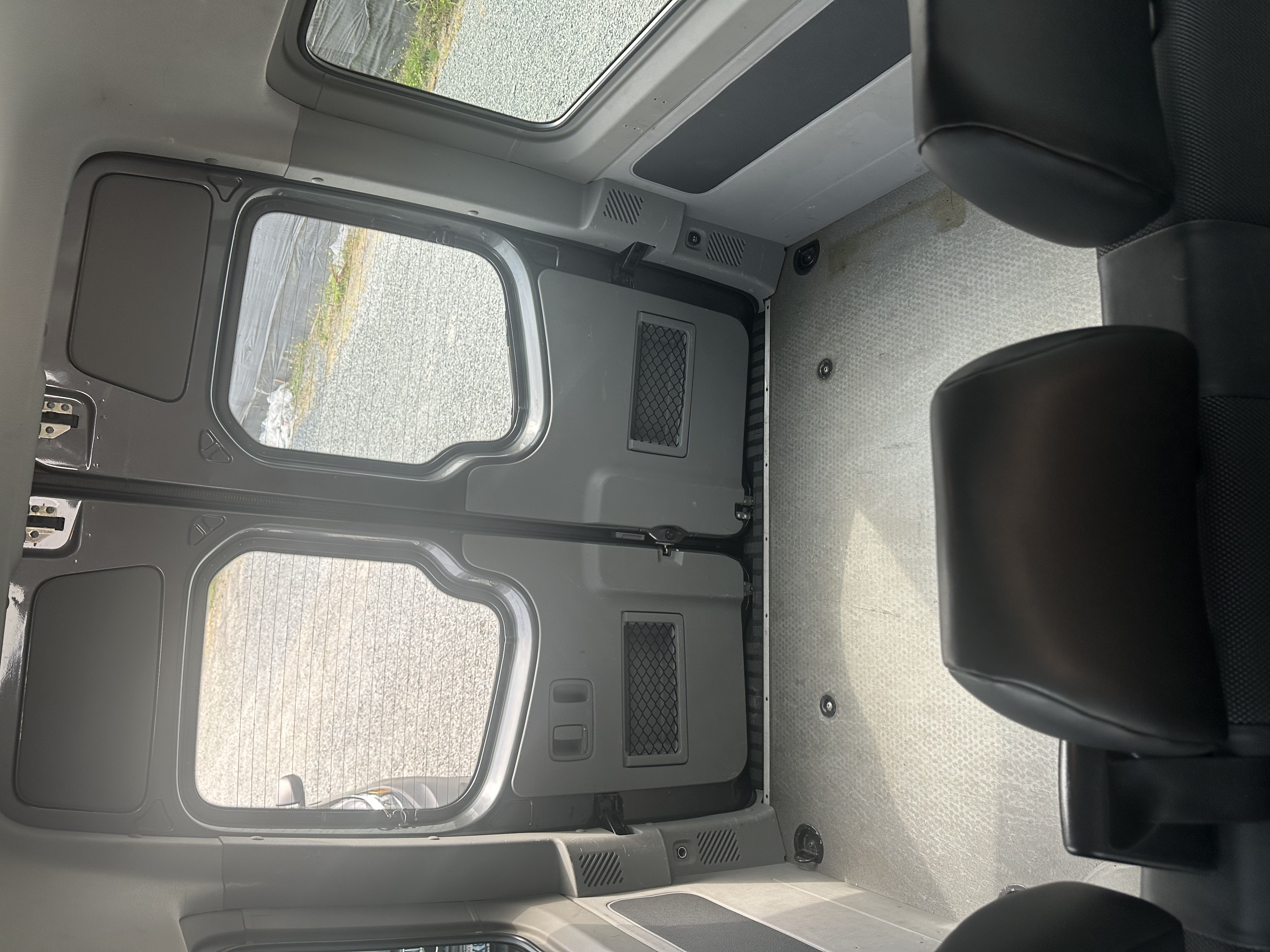 Used 2016 Mercedes-Benz Sprinter 2500 image 11