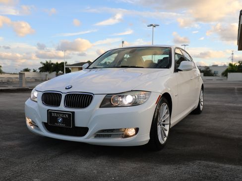 Used 2011 BMW 335d Sedan image 2