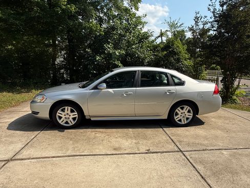 Used 2016 Chevrolet Impala LT FWD image 6