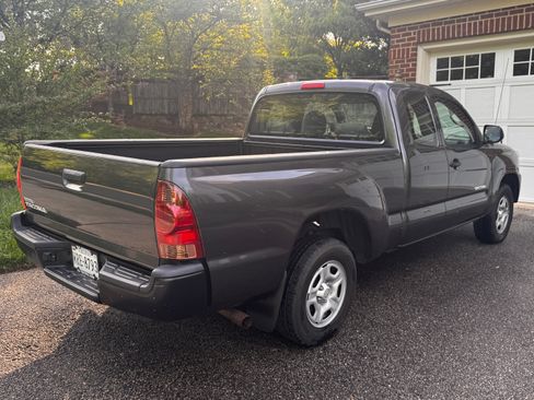 Used 2013 Toyota Tacoma 2WD Access Cab image 5