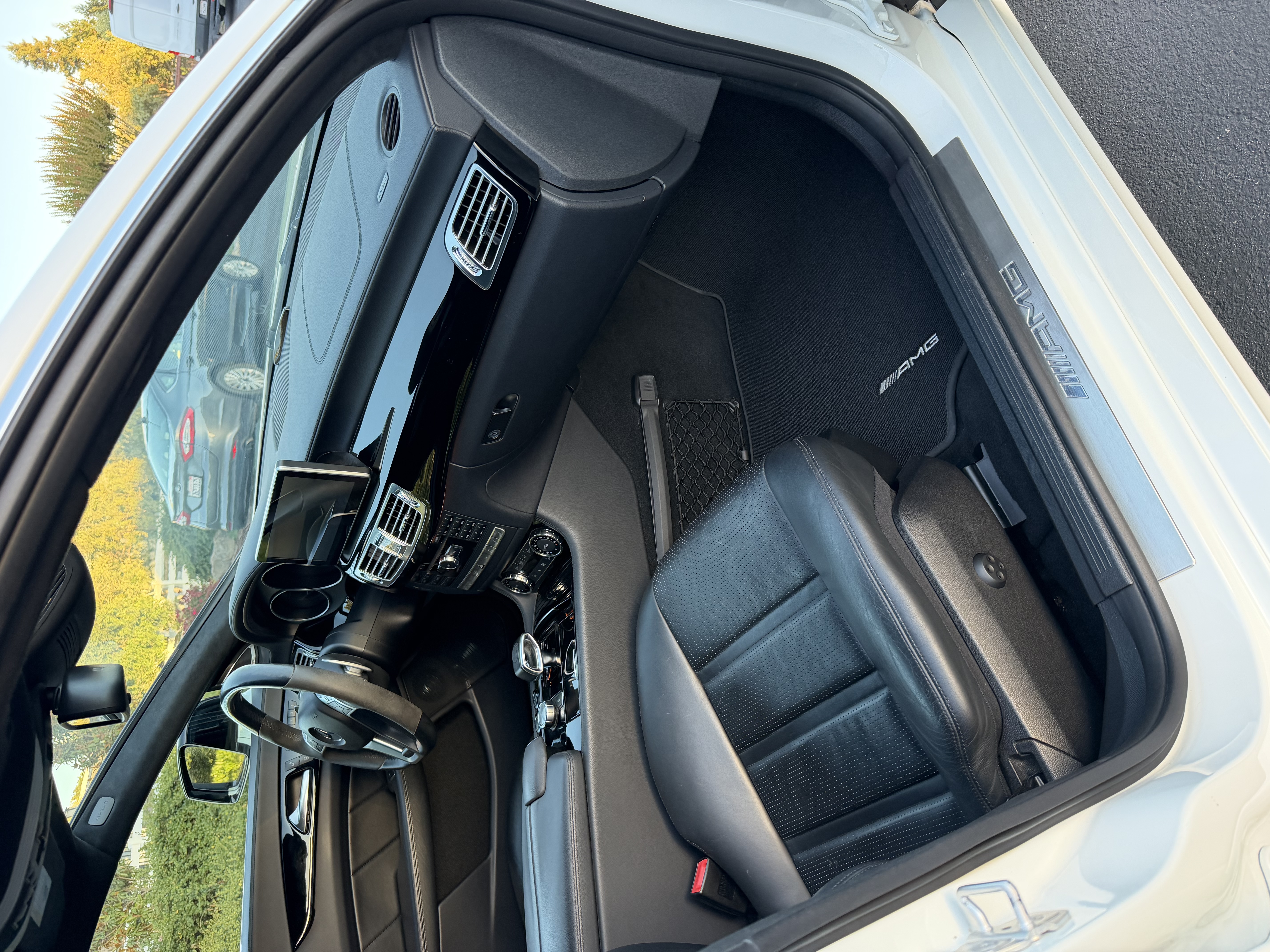 Used 2012 Mercedes-Benz CLS 63 AMG image 23
