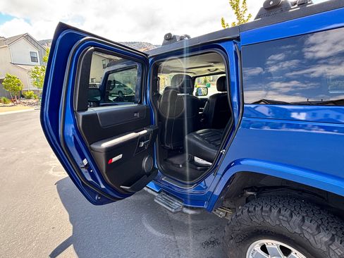 Used 2006 HUMMER H2 w/ Limited Edition H2 AWD/4WD image 8