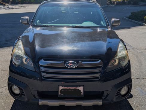 Used 2013 Subaru Outback 3.6R Limited image 4