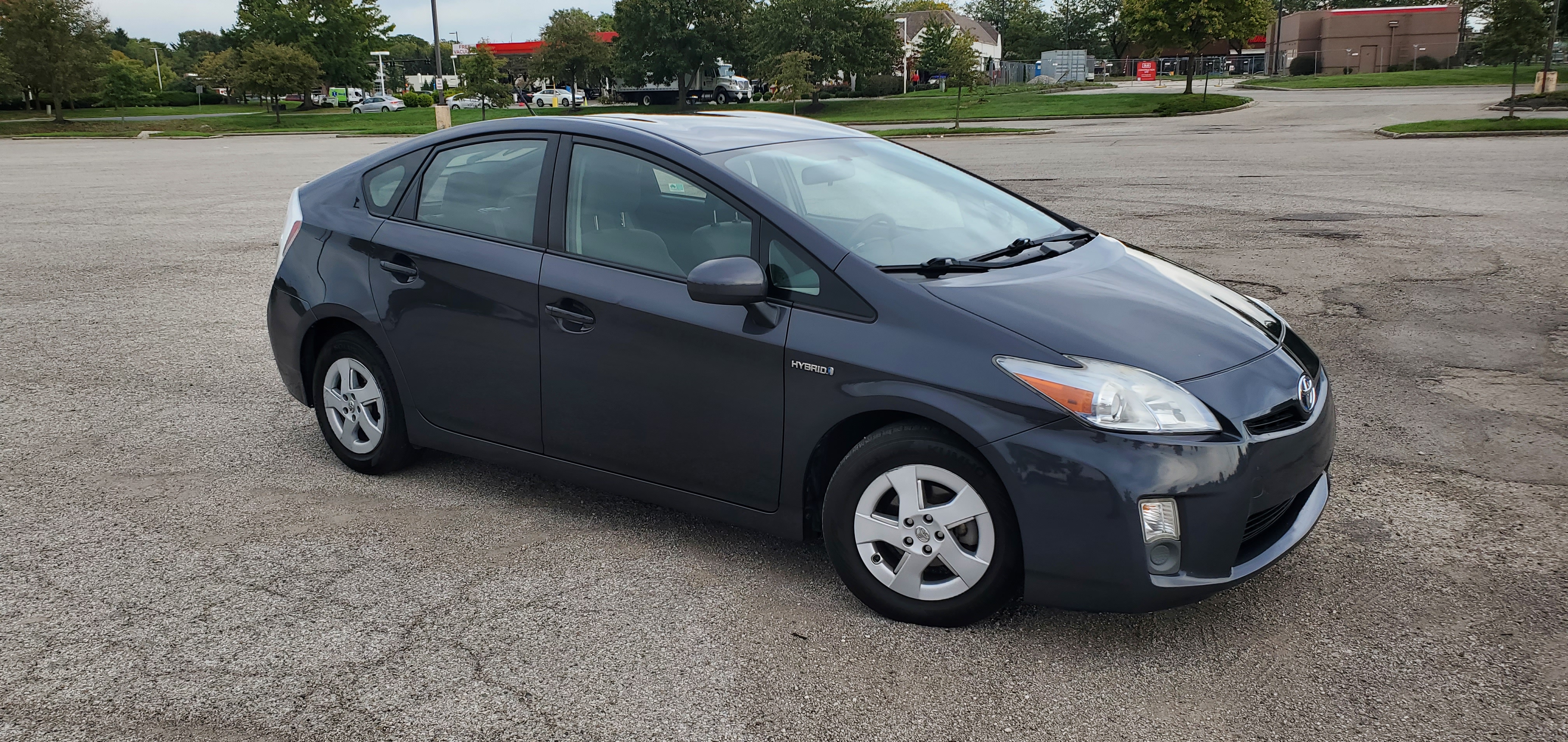 Used 2010 Toyota Prius Two FWD image 2
