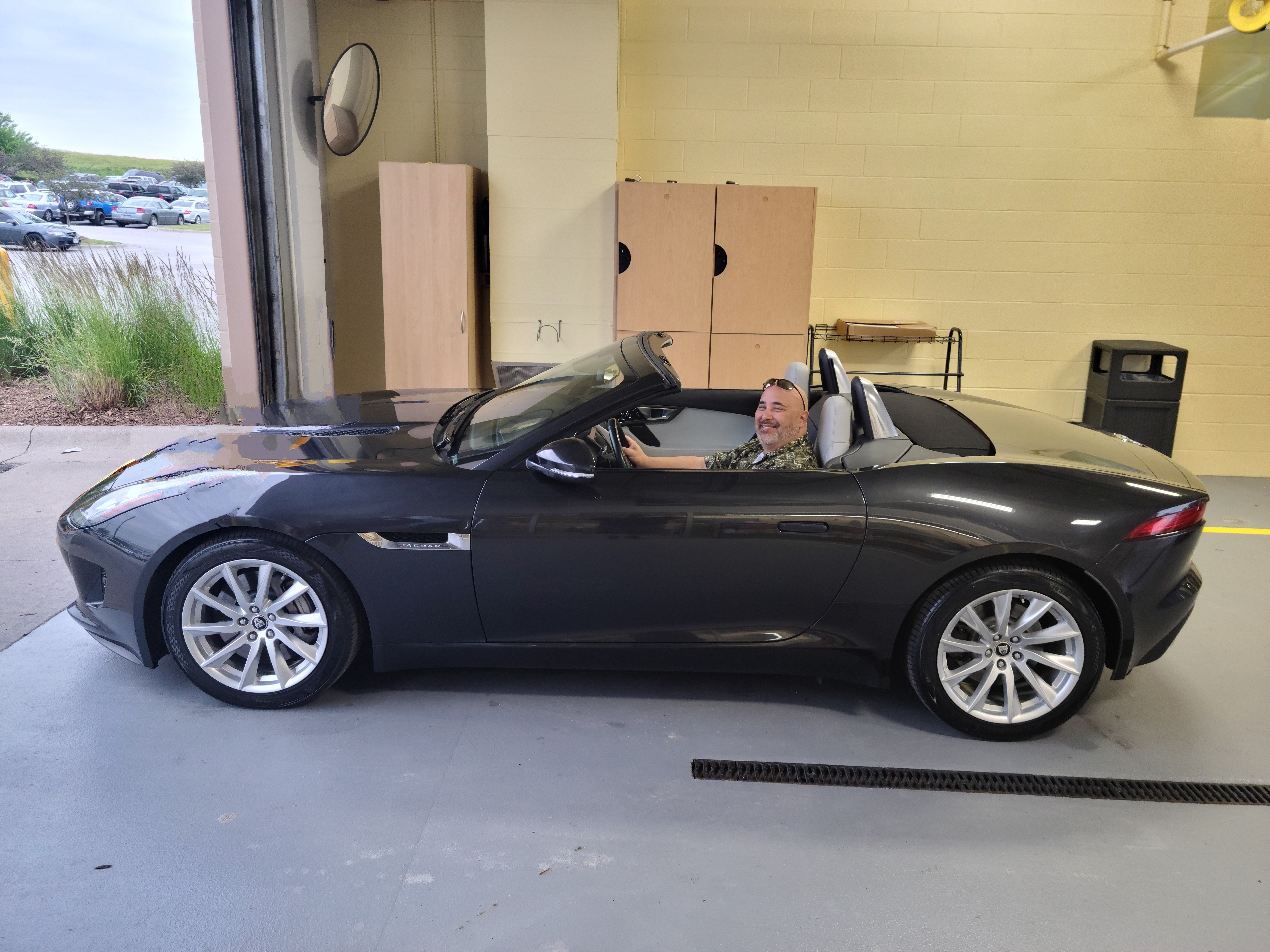 Used 2014 Jaguar F-TYPE Convertible RWD image 5