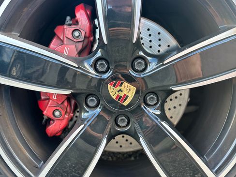 Used 2020 Porsche 718 Cayman S RWD image 15