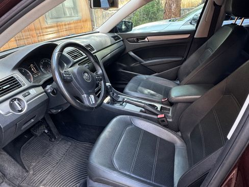 Used 2014 Volkswagen Passat TDI SE FWD image 10