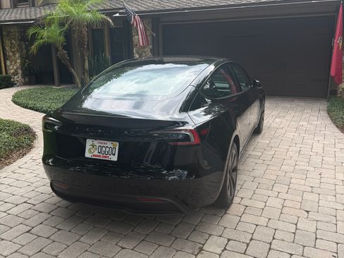Used 2024 Tesla Model 3 Standard Range RWD image 9