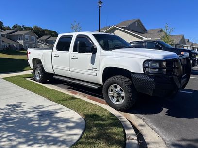 Used 2009 GMC Sierra 2500 SLT w/ Suspension Package, Off-Road