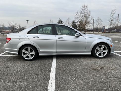 Used 2010 Mercedes-Benz C 300 Sedan image 1