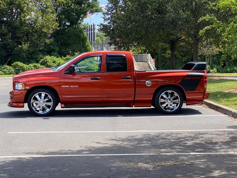 Used 2005 Dodge Ram 1500 Truck SLT w/ Daytona Edition Group image 13