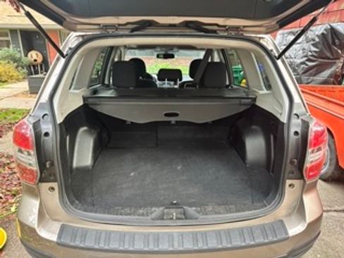 Used 2015 Subaru Forester 2.5i Premium image 9