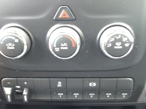 Used 2015 RAM 3500 Tradesman w/ Power & Remote Entry Group image 18