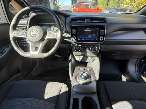 Used 2025 Nissan Leaf S FWD image 12