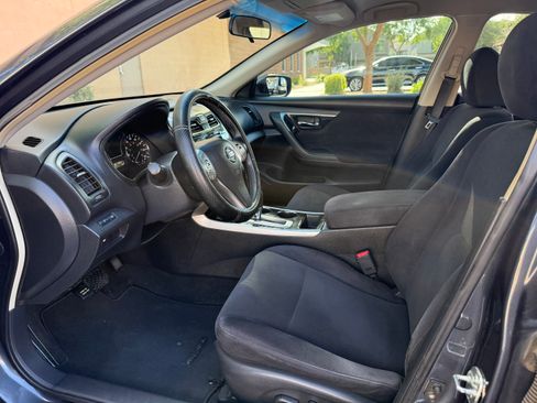 Used 2013 Nissan Altima 2.5 SV FWD image 11