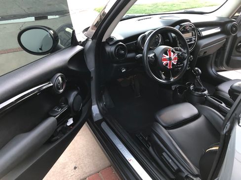 Used 2016 MINI Cooper S image 6