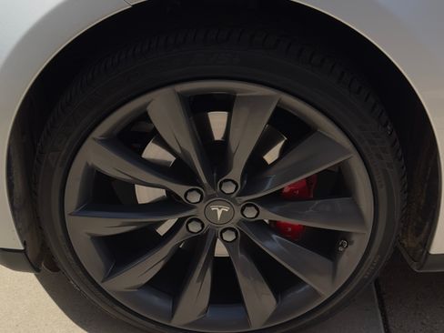 Used 2015 Tesla Model S P90D AWD/4WD image 8
