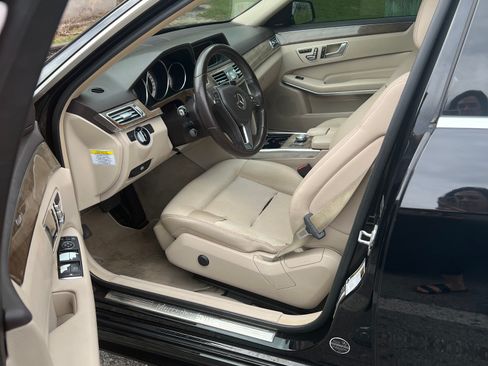 Used 2014 Mercedes-Benz E 350 Sedan image 14