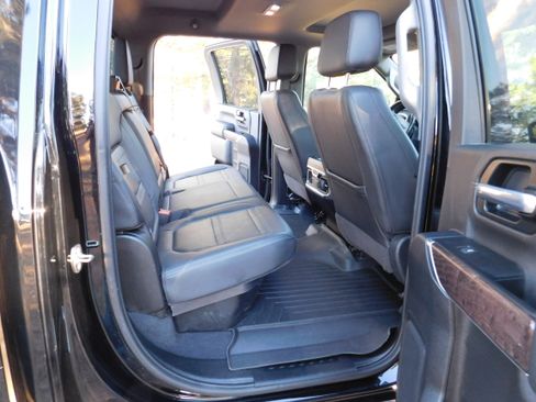 Used 2020 GMC Sierra 3500 Denali w/ Denali Ultimate Package image 14